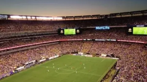 郑钦文对萨巴伦卡逆转战解析：攀登巅峰挑战大，实力悬殊明显